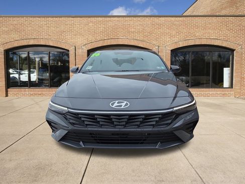 New 2026 Hyundai Elantra Sport image 9