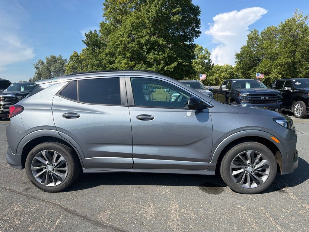 Certified 2021 Buick Encore GX Select w/ Advanced Technology Package AWD/4WD image 8