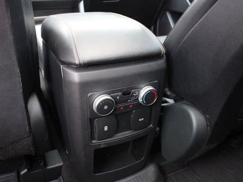 Used 2020 Ford Explorer XLT w/ Equipment Group 202A AWD/4WD image 25