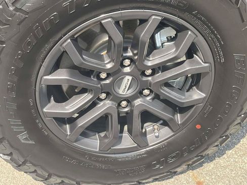 Used 2025 Ford Ranger Raptor AWD/4WD image 14