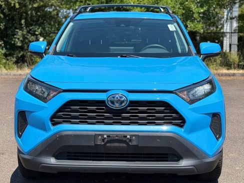 Certified 2021 Toyota RAV4 LE AWD/4WD image 8
