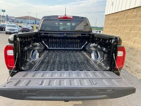 New 2025 GMC Canyon Elevation w/ Convenience Package AWD/4WD image 10