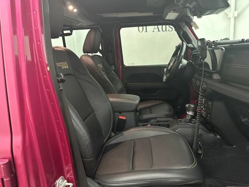 Used 2024 Jeep Wrangler Unlimited Rubicon 392 AWD/4WD image 28