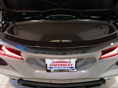 Used 2024 Chevrolet Corvette Stingray Convertible w/ Z51 Performance Package image 19