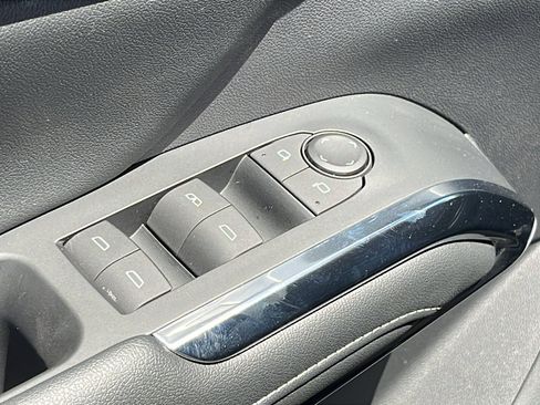 Used 2024 Chevrolet Traverse LT w/ Trailering Package AWD/4WD image 12