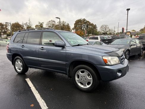 Used 2005 Toyota Highlander Limited image 9
