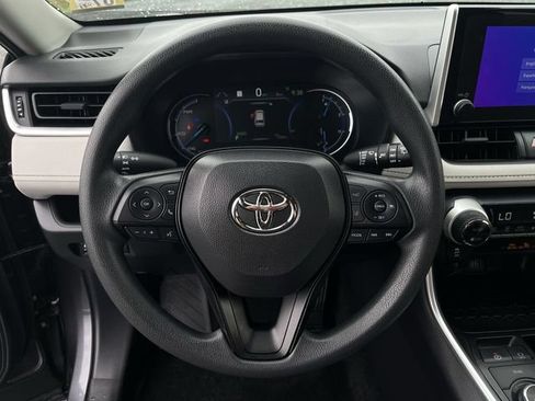 Certified 2025 Toyota RAV4 XLE AWD/4WD image 15