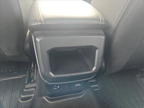 Used 2025 Ford Ranger XLT w/ Equipment Group 301A High AWD/4WD image 17