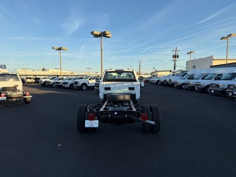 New 2026 Ford F550 2WD Regular Cab Super Duty image 3