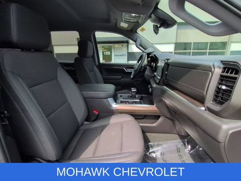 Certified 2024 Chevrolet Silverado 1500 RST w/ Protection Package AWD/4WD image 29