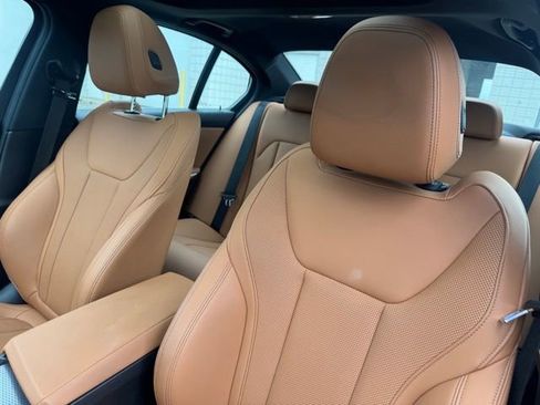 Certified 2025 BMW 330i xDrive Sedan w/ Premium Package AWD/4WD image 19