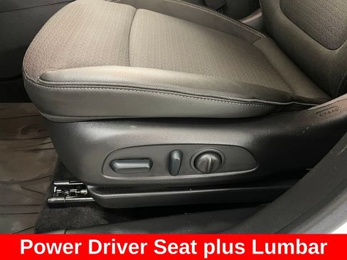 Used 2023 Buick Encore GX Preferred w/ Cold Weather Comfort Package AWD/4WD image 9