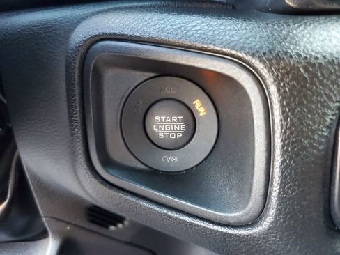 Used 2024 Jeep Wrangler Unlimited AWD/4WD image 26
