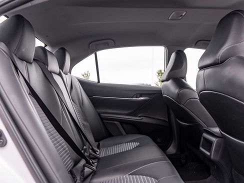 Used 2024 Toyota Camry SE FWD image 13
