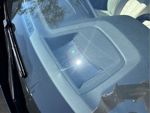 Used 2021 BMW X5 xDrive45e w/ Premium Package image 16