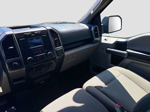 Used 2018 Ford F150 XLT AWD/4WD image 19