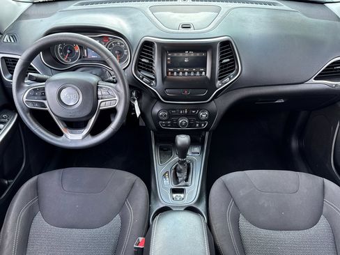 Used 2019 Jeep Cherokee Latitude w/ Popular Appearance Group image 13