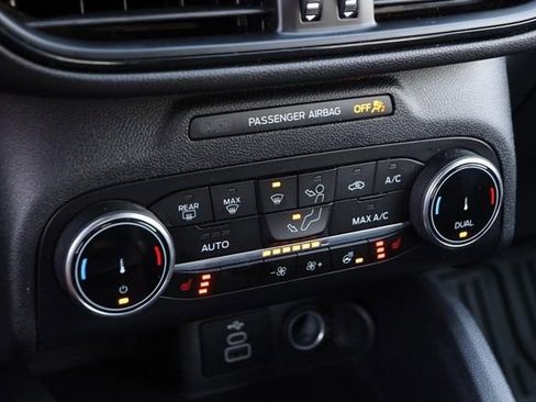 Certified 2024 Ford Escape ST-Line image 17