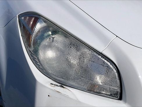 Used 2011 Chevrolet Malibu LS image 28