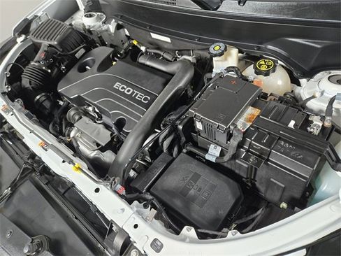 Used 2019 Chevrolet Equinox LT image 17