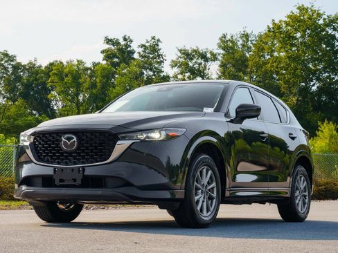 Used 2025 MAZDA CX-5 AWD 2.5 S w/ Preferred Package image 3