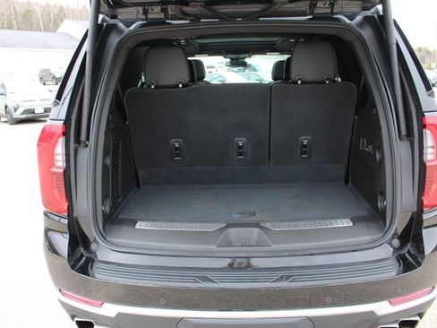 Used 2025 GMC Yukon Denali w/ Sun & Power Step Package image 52