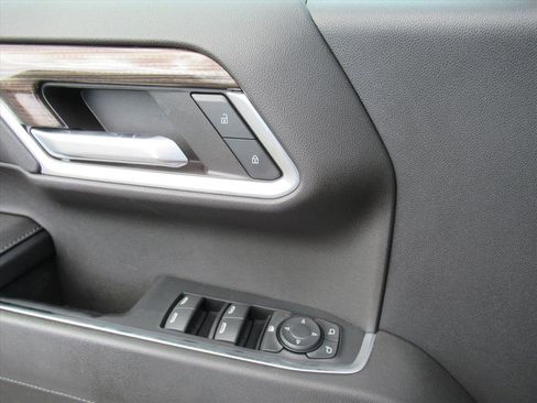 Used 2023 Chevrolet Silverado 1500 LT image 19