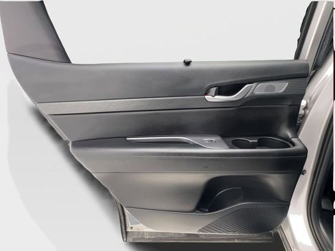 Used 2025 Hyundai Palisade Limited FWD image 27
