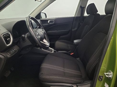 Used 2020 Hyundai Venue SEL w/ Convenience Package FWD image 17