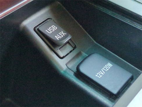 Used 2011 Lexus GX 460 image 27