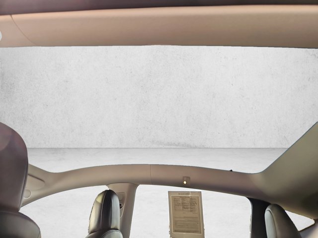 Used 2021 Tesla Model Y Long Range AWD/4WD image 21