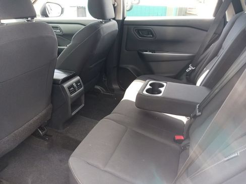 Used 2024 Nissan Rogue S AWD/4WD image 13