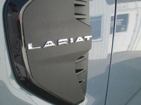 Used 2025 Ford Ranger Lariat w/ FX4 Off-Road Package AWD/4WD image 11