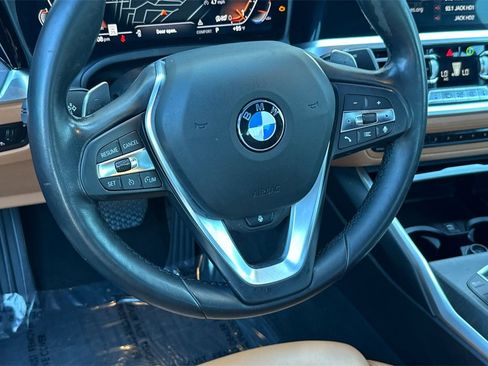 Used 2023 BMW 430i Coupe w/ Premium Package image 16