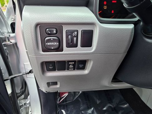 Used 2011 Toyota 4Runner Trail AWD/4WD image 45