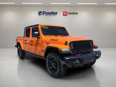 Used 2025 Jeep Gladiator Sport