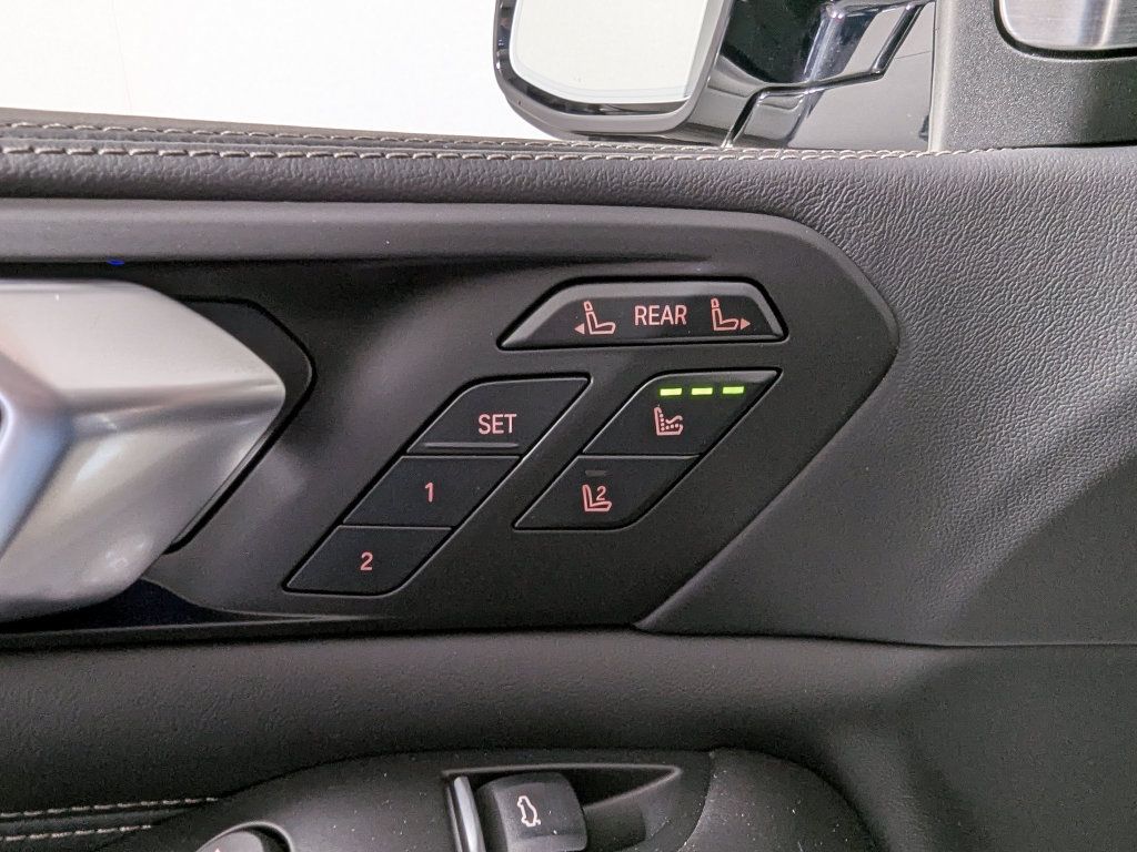 Used 2026 BMW ALPINA XB7 AWD/4WD image 19
