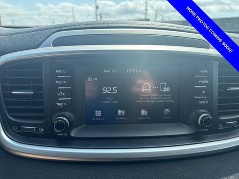 Used 2019 Kia Sorento L image 23