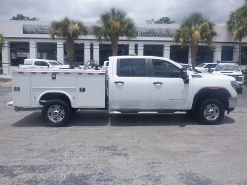 Used 2022 GMC Sierra 2500 Pro w/ Fleet Convenience Package AWD/4WD image 1