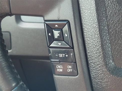 Used 2014 Ford F150 XLT w/ XLT Chrome Package image 27