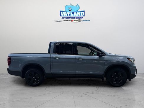 New 2026 Honda Ridgeline Black Edition image 8