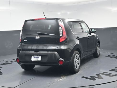 Used 2014 Kia Soul FWD image 9