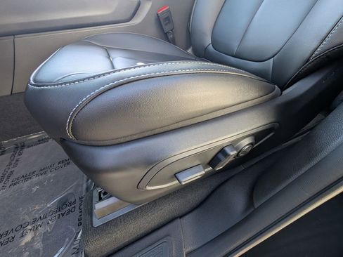 New 2025 Jeep Grand Cherokee Limited w/ Black Appearance Package image 12