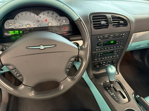 Used 2002 Ford Thunderbird Deluxe image 20