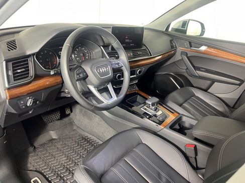 Certified 2023 Audi Q5 2.0T Premium w/ Convenience Package image 19