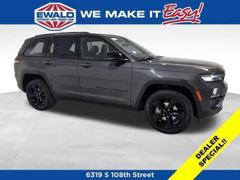 New 2025 Jeep Grand Cherokee Limited w/ Luxury Tech Group II AWD/4WD image 23