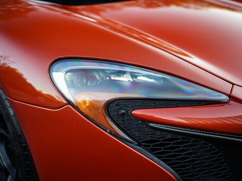 Used 2016 McLaren 650S Spider image 8