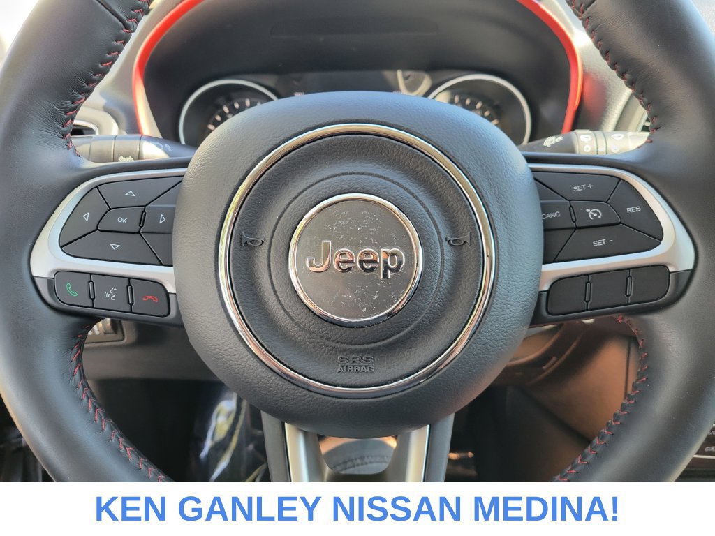 Used 2019 Jeep Compass Trailhawk w/ Popular Equipment Group AWD/4WD image 29