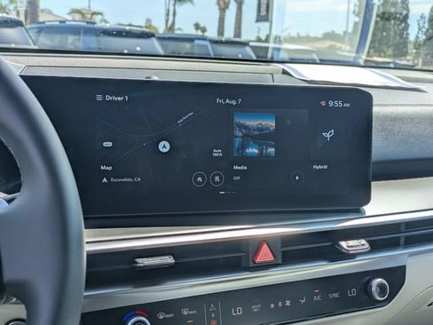 Certified 2025 Kia Sorento EX w/ EX Panoramic Sunroof Package AWD/4WD image 21