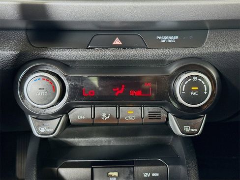 Used 2023 Kia Rio S w/ Technology Package image 15